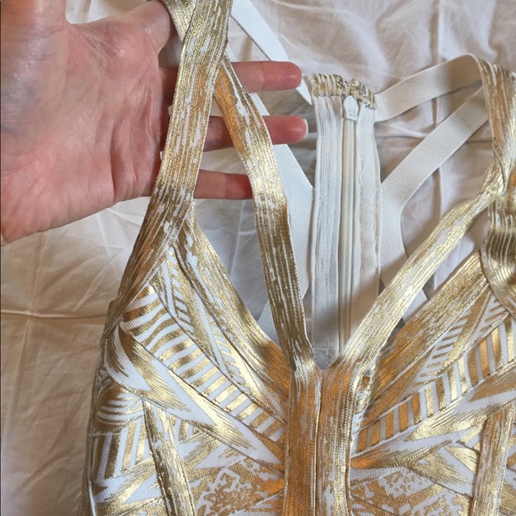 Akira Chicago gold and white foil bandage dress - Picture 4 of 6